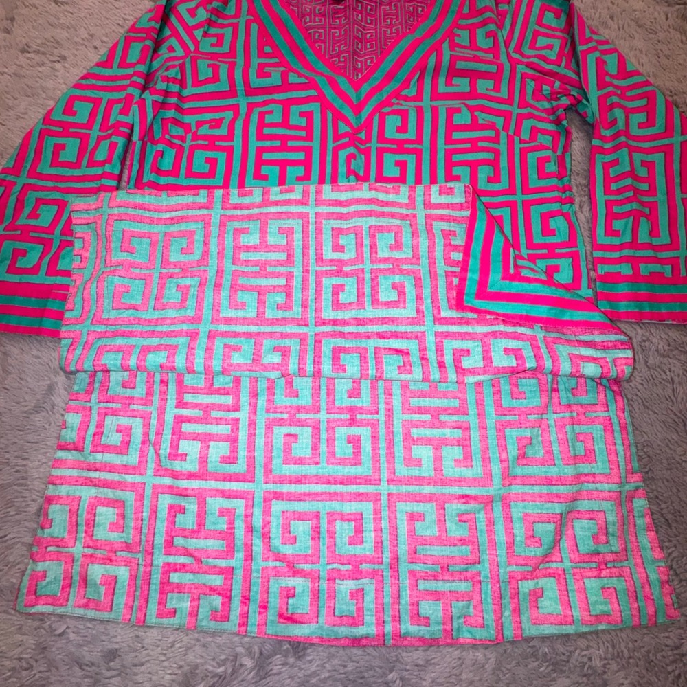 Gretchen Scott Women's Small Pink Turquoise Greek Key V-Neck Tunic Top Resort - Picture 6 of 13